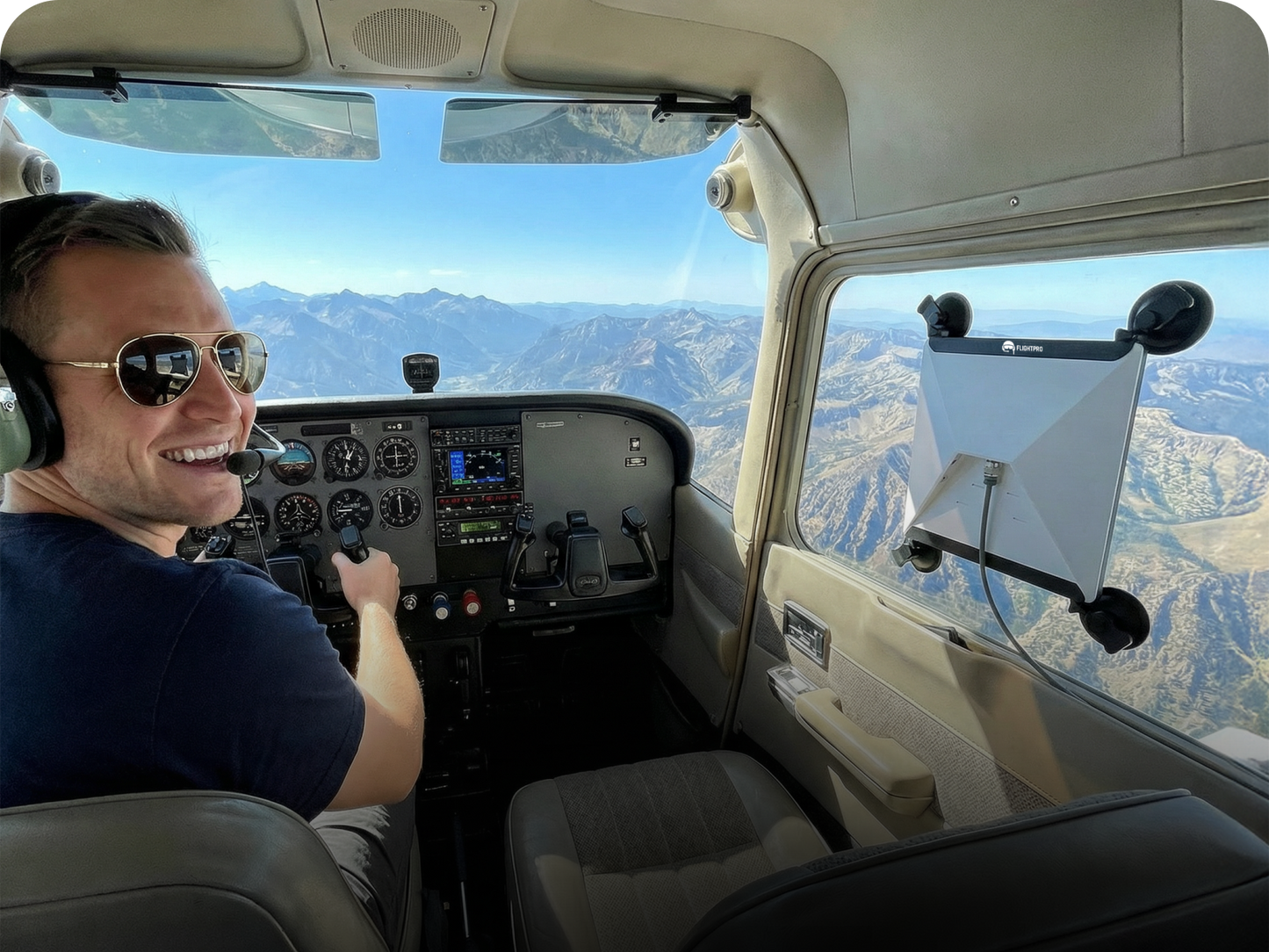 Secure Suction Cup Mount and 10FT USB-C to DC Cable – Turbulence-Stable Starlink Mini Antenna Mounting Kit