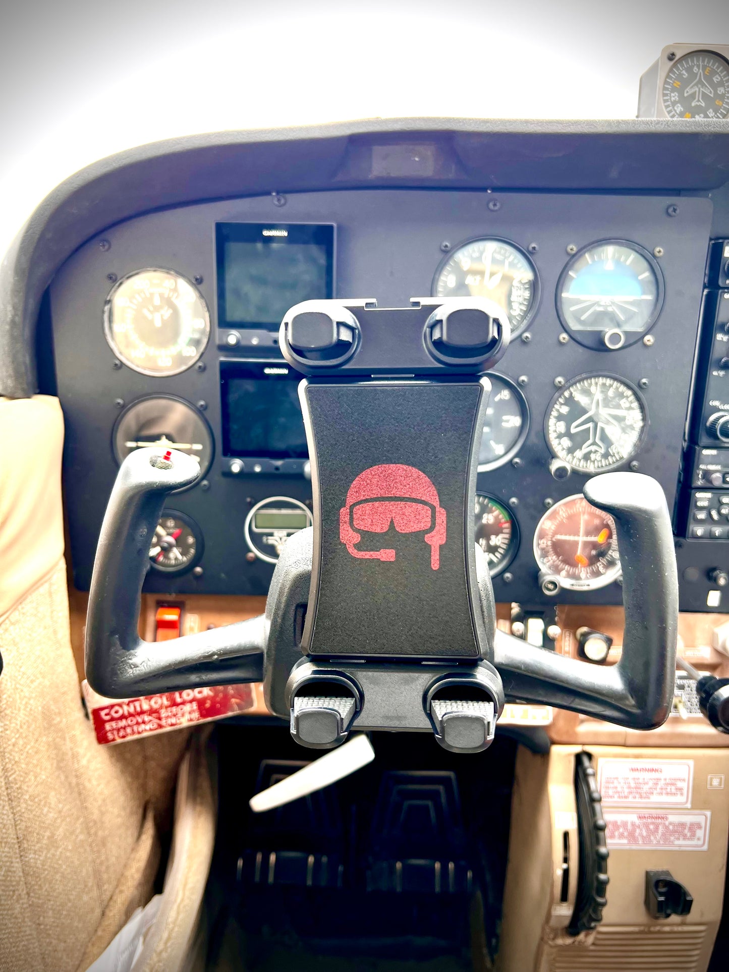 ProAviator Cockpit Yoke Mount and Suction Cup Set for iPads, General Aviation Avionics and Tablet Mounting