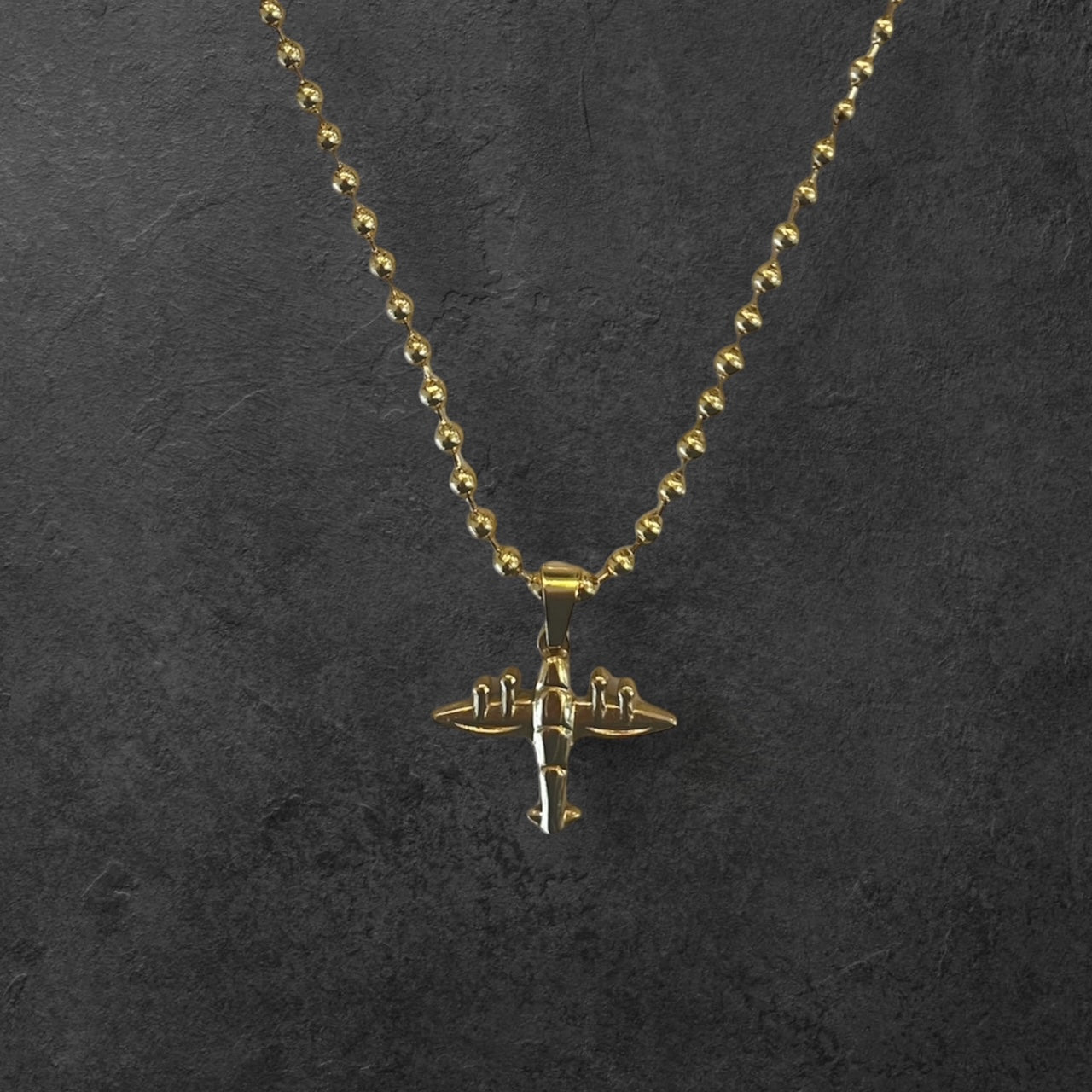 Gold Airplane Pendant Necklace – 316L Stainless Steel Aviation Jewelry